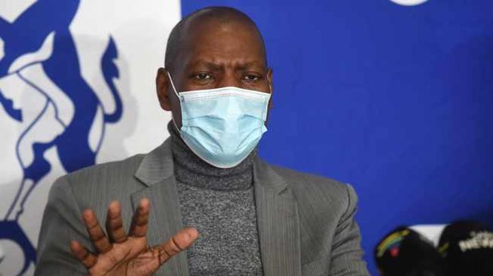 SA’s Covid-19 vaccine rollout to resume on Wednesday, says Mkhize SA’s Covid-19 vaccine rollout to resume on Wednesday, says Mkhize