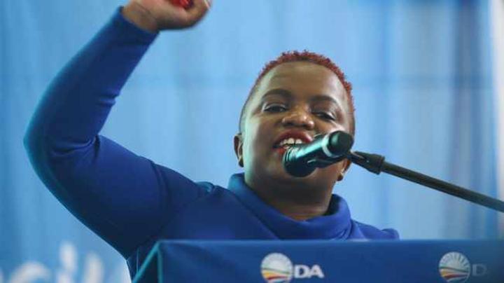 Phumzile van Damme says she is still a member of the DA Phumzile van Damme says she is still a member of the DA