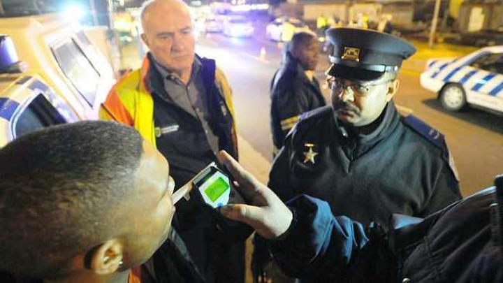 Debate rages on whether to reduce motorists’ alcohol limit to 0% or not? Debate rages on whether to reduce motorists’ alcohol limit to 0% or not?