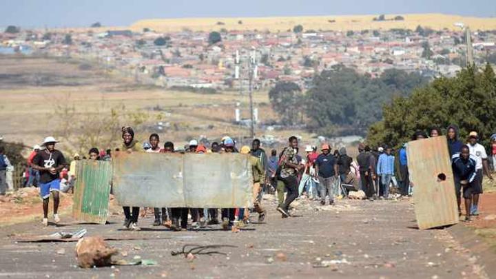 Extraordinary measures needed to stop decay of municipalities Extraordinary measures needed to stop decay of municipalities