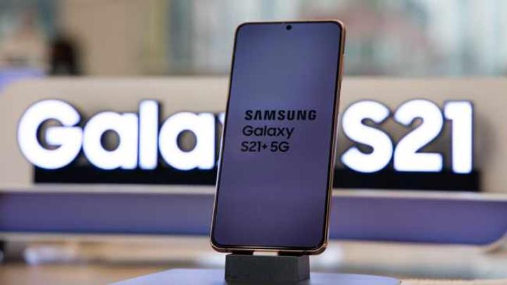 Why I'm snubbing the new iPhone for an Android Galaxy Why I'm snubbing the new iPhone for an Android Galaxy