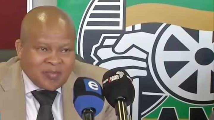 North West Premier-Elect Bushy Maape sworn-in as MPL North West Premier-Elect Bushy Maape sworn-in as MPL