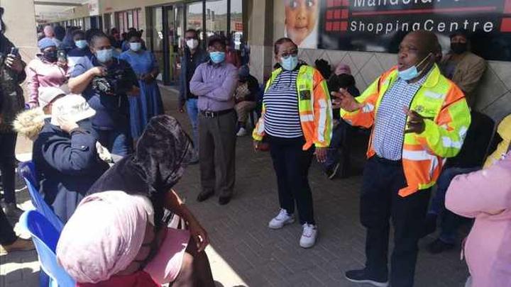 Health minister encourages people to get vaccinated but says there is no plan to force vaccines on anyone Health minister encourages people to get vaccinated but says there is no plan to force vaccines on anyone