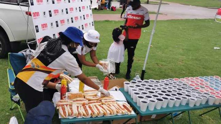 Good Samaritans celebrate Christmas with homeless Good Samaritans celebrate Christmas with homeless