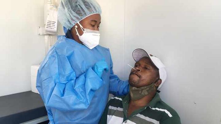 81 more die as over 18 000 new Covid-19 infections are recorded in SA 81 more die as over 18 000 new Covid-19 infections are recorded in SA