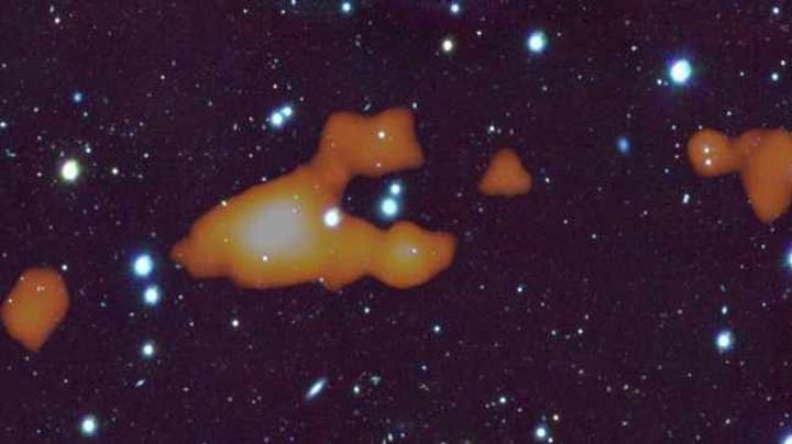 UCT scientists use MeerKAT to make new celestial discovery UCT scientists use MeerKAT to make new celestial discovery