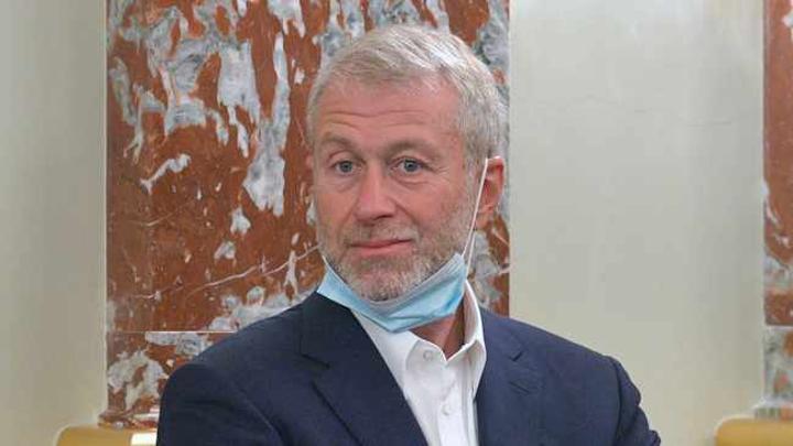 Chelsea owner Roman Abramovich banned from UK residence due to links with Russian government Chelsea owner Roman Abramovich banned from UK residence due to links with Russian government