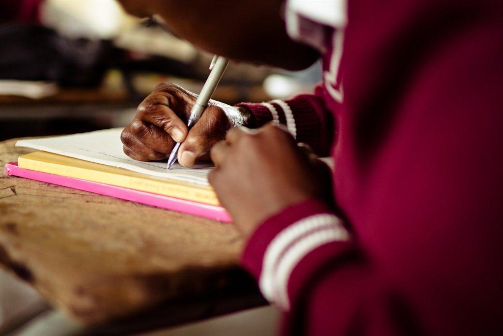 Eastern Cape parents, teachers, and activists go to court to get education dept to deliver textbooks Eastern Cape parents, teachers, and activists go to court to get education dept to deliver textbooks