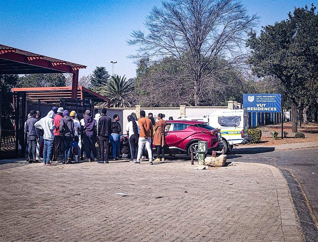 Vaal University Of Technology Shut Down After Buildings Set Alight During Protest South Africa 4305