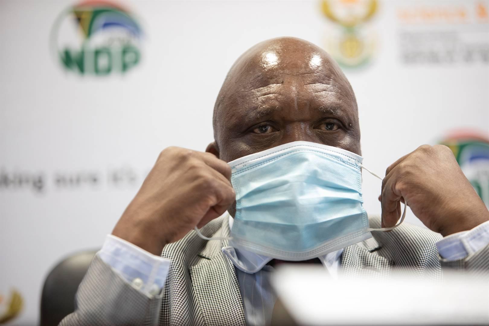Covid-19 regulations: Health minister to 'unpack' implications of repealing mask mandate