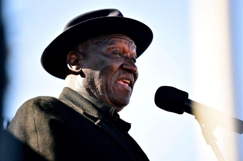 Cele on SAPS tattoo comments: 'It's part of the recruitment policy, I don't know why it is making noise' Cele on SAPS tattoo comments: 'It's part of the recruitment policy, I don't know why it is making noise'