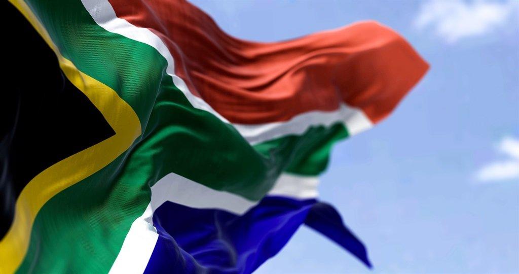 Artist claims he is the rightful designer of SA's flag, takes Nathi