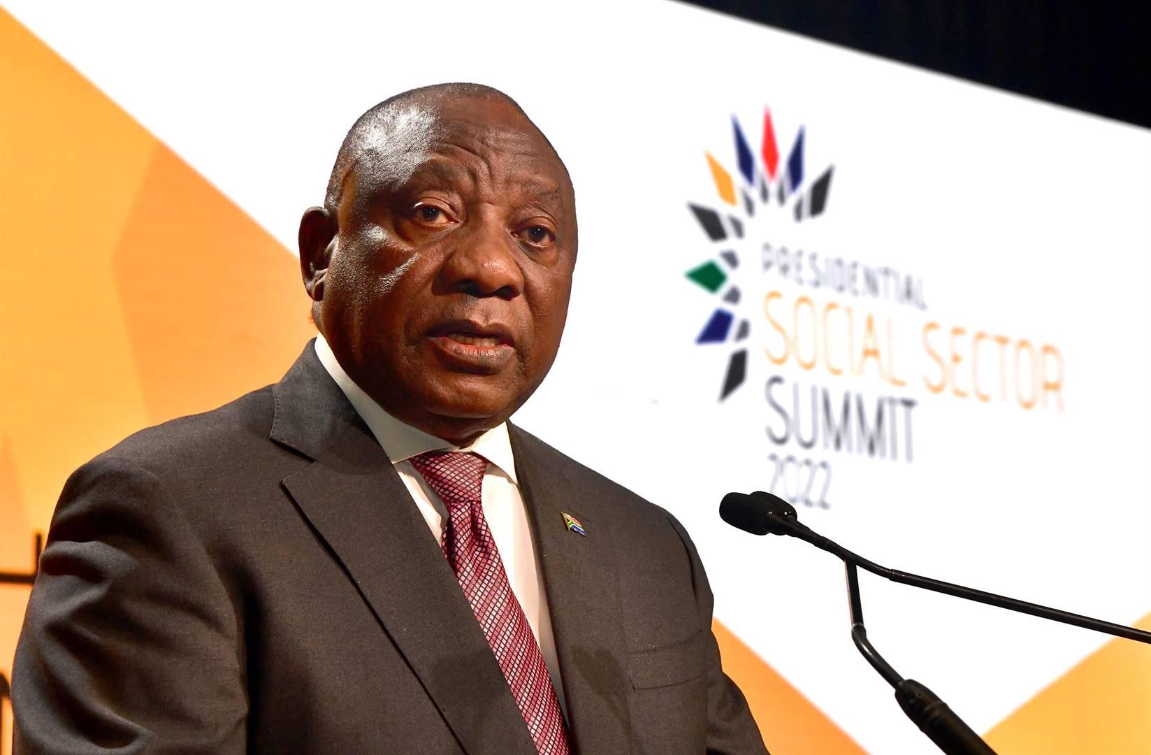 EFF takes swipe at SARB for granting Ramaphosa another extension to respond to Phala Phala questions EFF takes swipe at SARB for granting Ramaphosa another extension to respond to Phala Phala questions