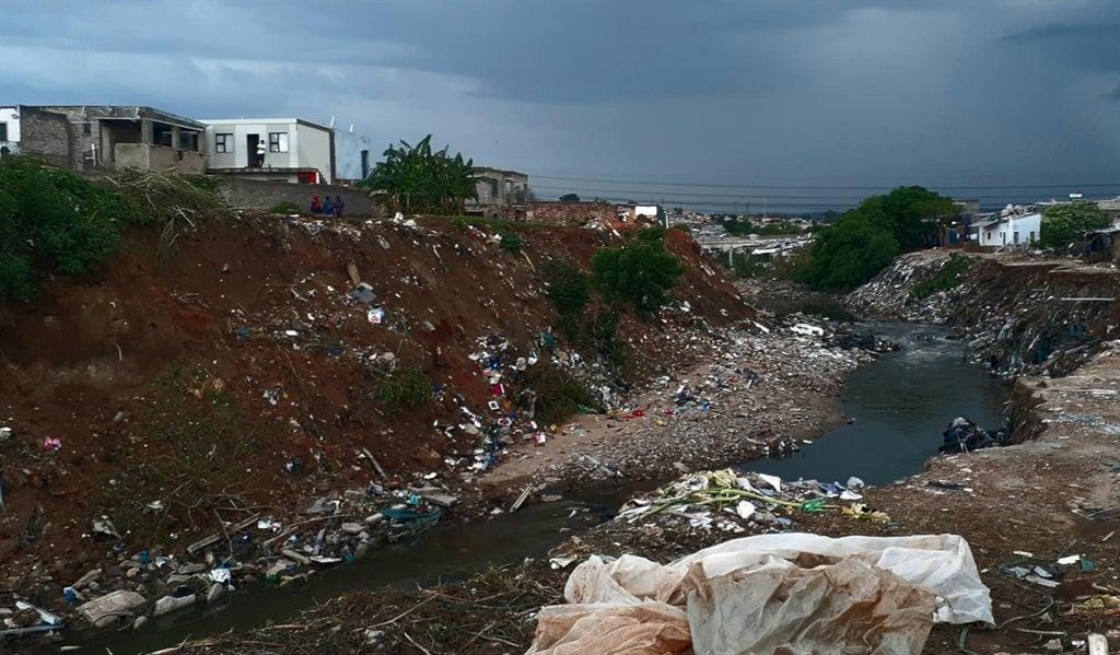 'Our houses are going to collapse': Alex residents live in fear of being washed away if rain persists 'Our houses are going to collapse': Alex residents live in fear of being washed away if rain persists