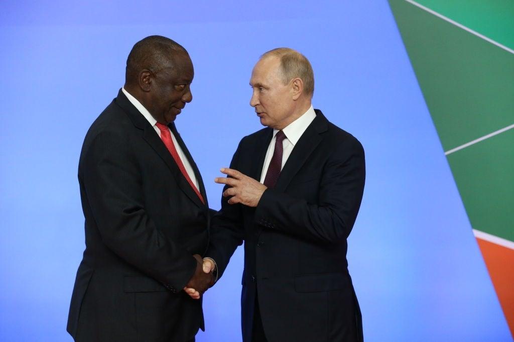 #LadyRussiagate: Independent inquiry to investigate claims that SA supplied arms to Russia - Presidency #LadyRussiagate: Independent inquiry to investigate claims that SA supplied arms to Russia - Presidency