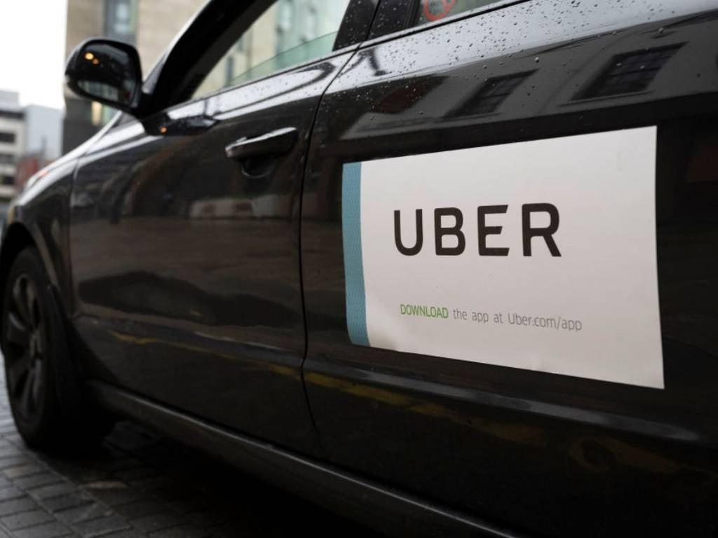 'It's terrible. We've become lawless': Concerns raised over ongoing strife between meter taxis, e-hailing drivers 'It's terrible. We've become lawless': Concerns raised over ongoing strife between meter taxis, e-hailing drivers