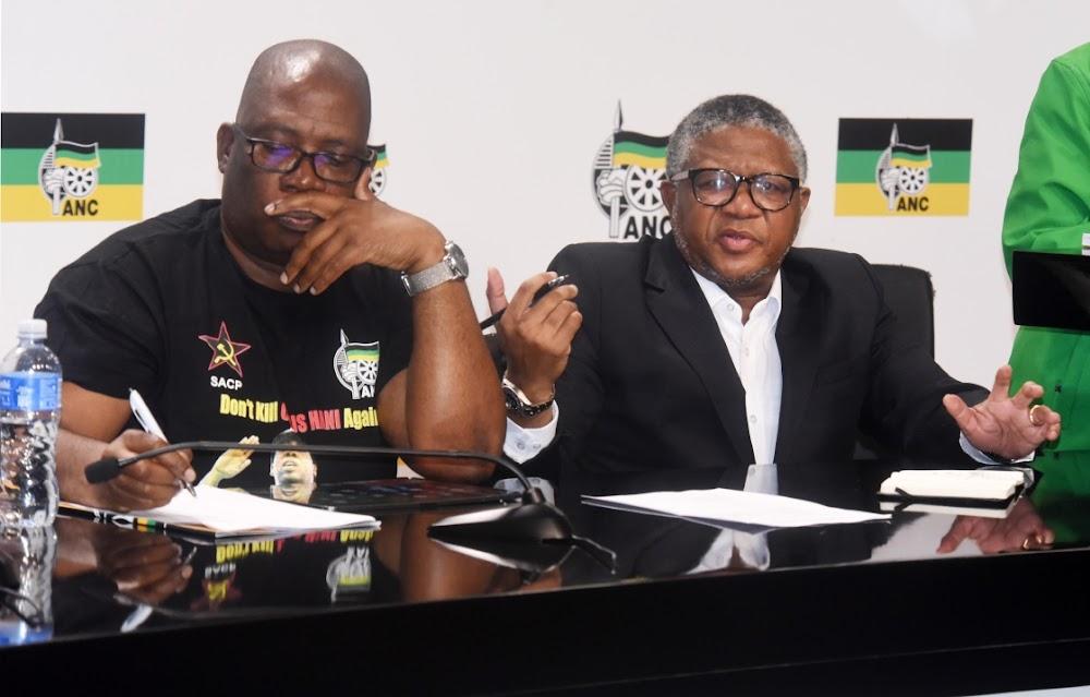 Do you support Fikile Mbalula’s attempt to discipline Panyaza Lesufi? Do you support Fikile Mbalula’s attempt to discipline Panyaza Lesufi?