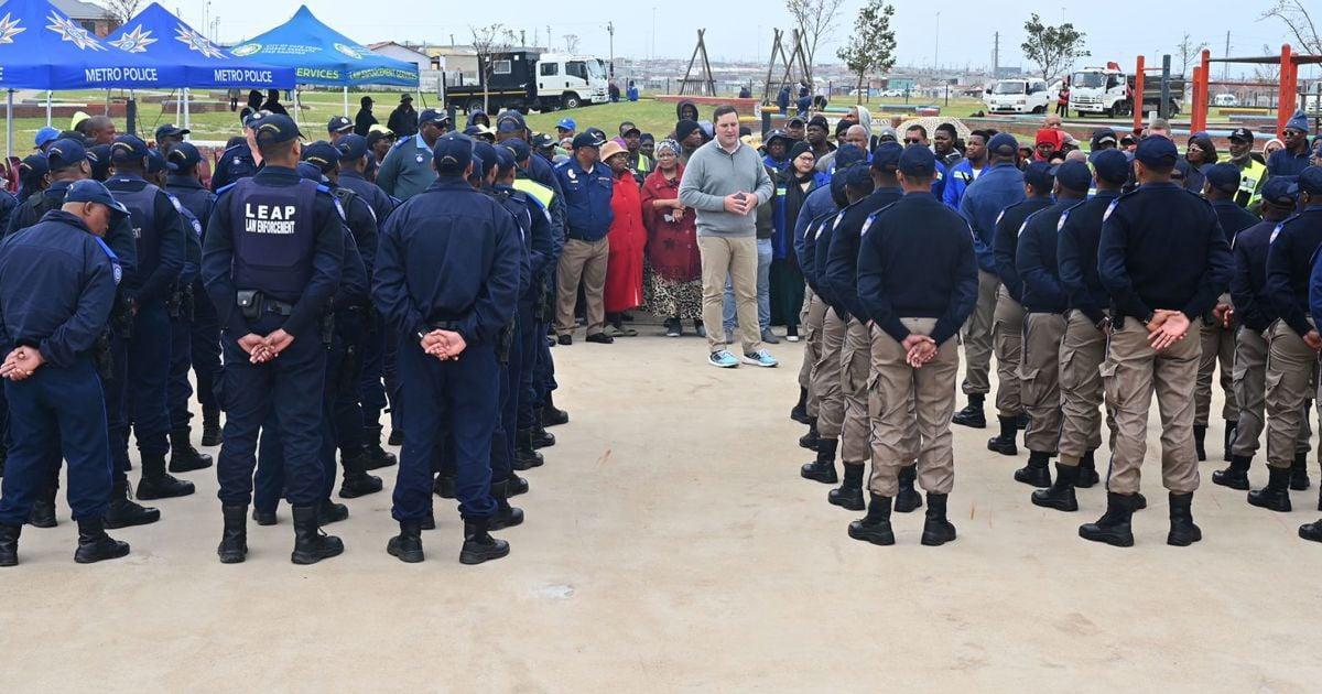 CoCT Deploys New Safety Officers in Khayelitsha CoCT Deploys New Safety Officers in Khayelitsha