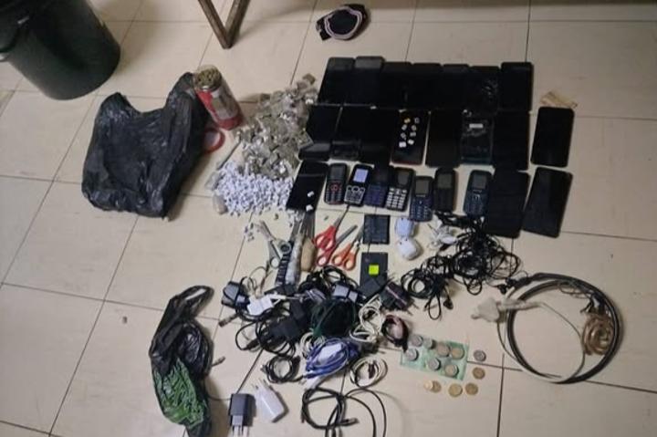 Prisoners in Mpumalanga Caught with Contraband Items Prisoners in Mpumalanga Caught with Contraband Items