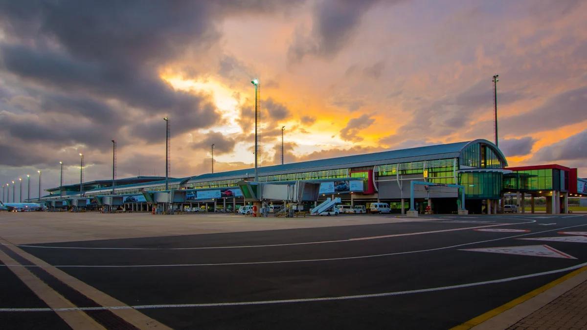 Full-Scale Emergency Activated at Top South African Airport Full-Scale Emergency Activated at Top South African Airport