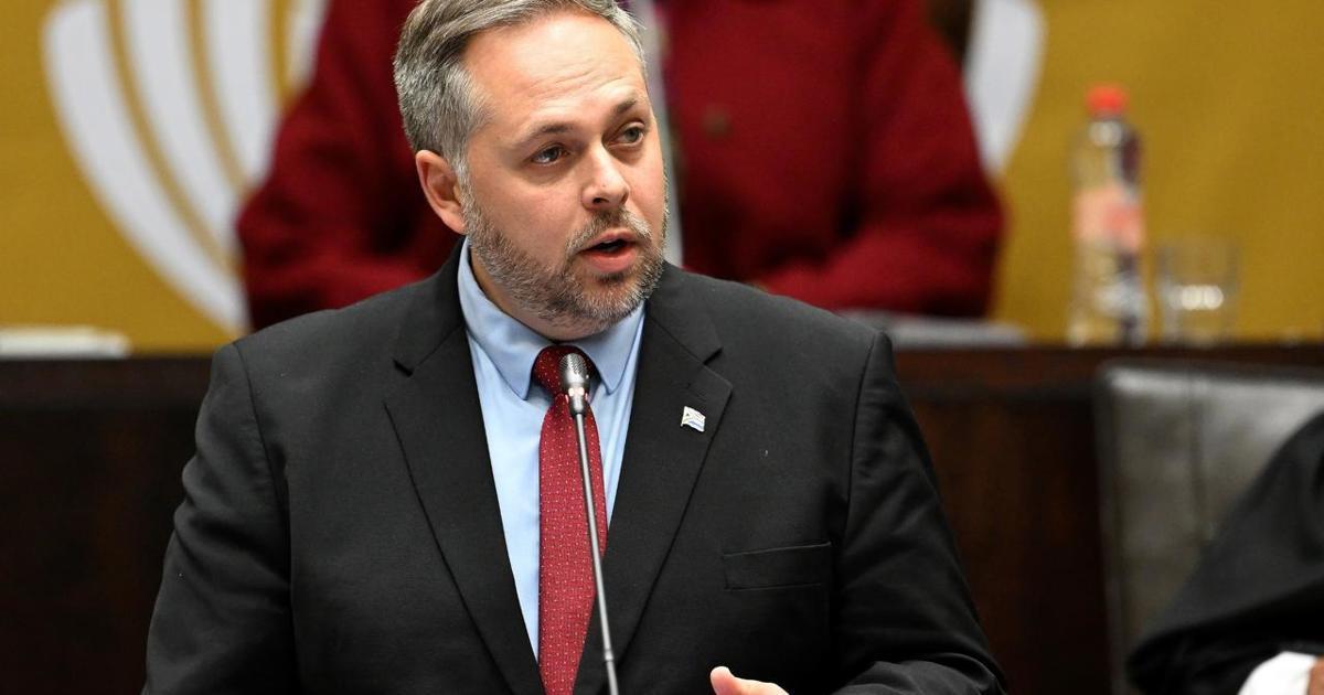 Infighting Splits Electoral Reform Panel With Competing Reports Infighting Splits Electoral Reform Panel With Competing Reports