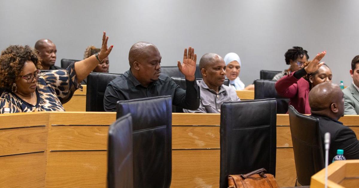 MPs Criticize DPWI for Not Presenting Forensic Report MPs Criticize DPWI for Not Presenting Forensic Report