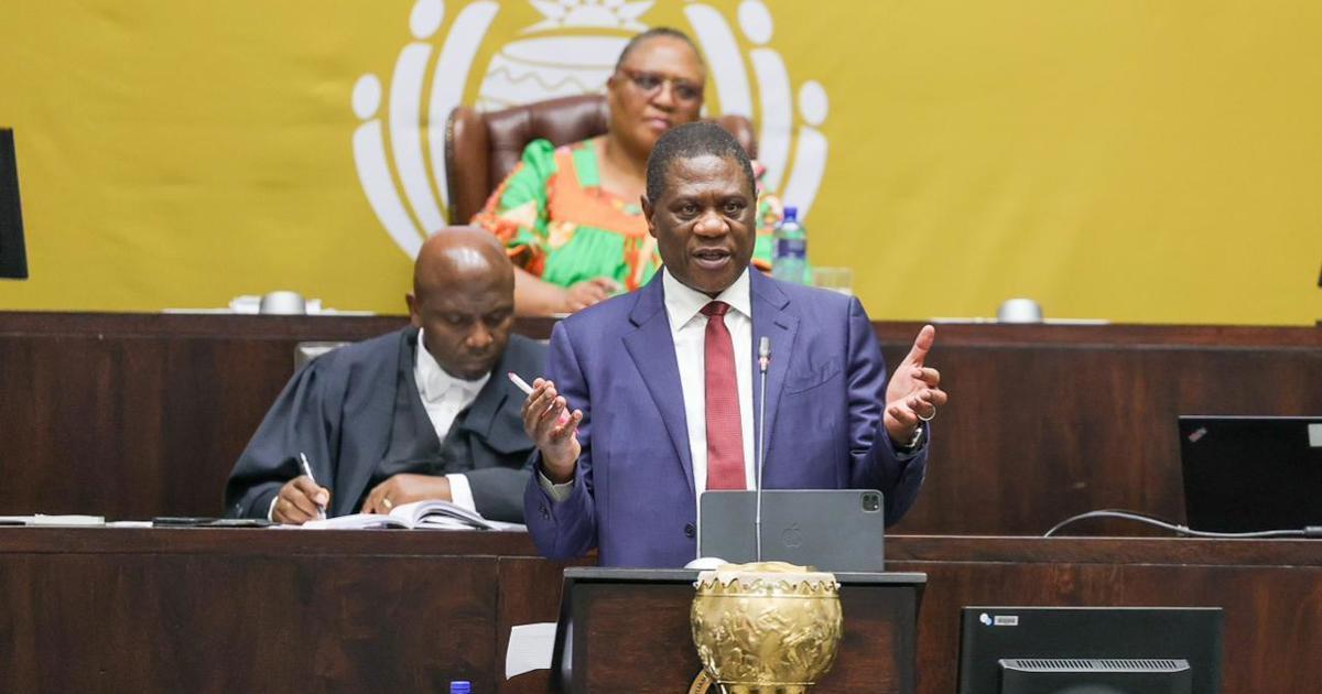 Mashatile Urges Municipalities to Improve Power Access Mashatile Urges Municipalities to Improve Power Access