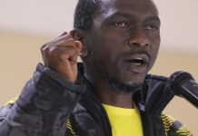 Mdaka Regains uMkhanyakude Municipality Mayoral Chains Mdaka Regains uMkhanyakude Municipality Mayoral Chains