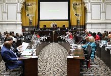 DA slams BEE as ‘looting’ that benefits only an elite few DA slams BEE as 'looting' that benefits only an elite few