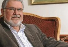 Billionaire Foundation Approved to Buy School Giant Billionaire Foundation Approved to Buy School Giant