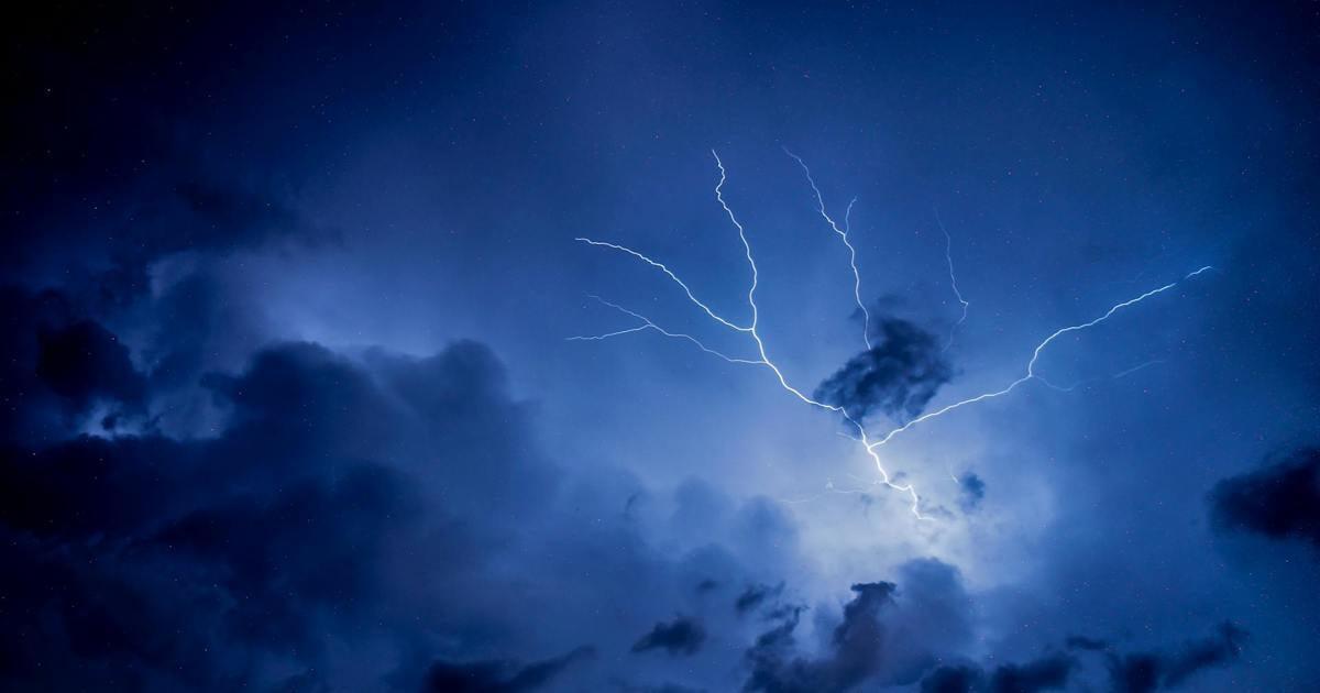 Lightning kills two, injures 150 in South Africa Lightning kills two, injures 150 in South Africa