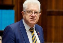 Winde Warns of Strain on Western Cape Policing Winde Warns of Strain on Western Cape Policing