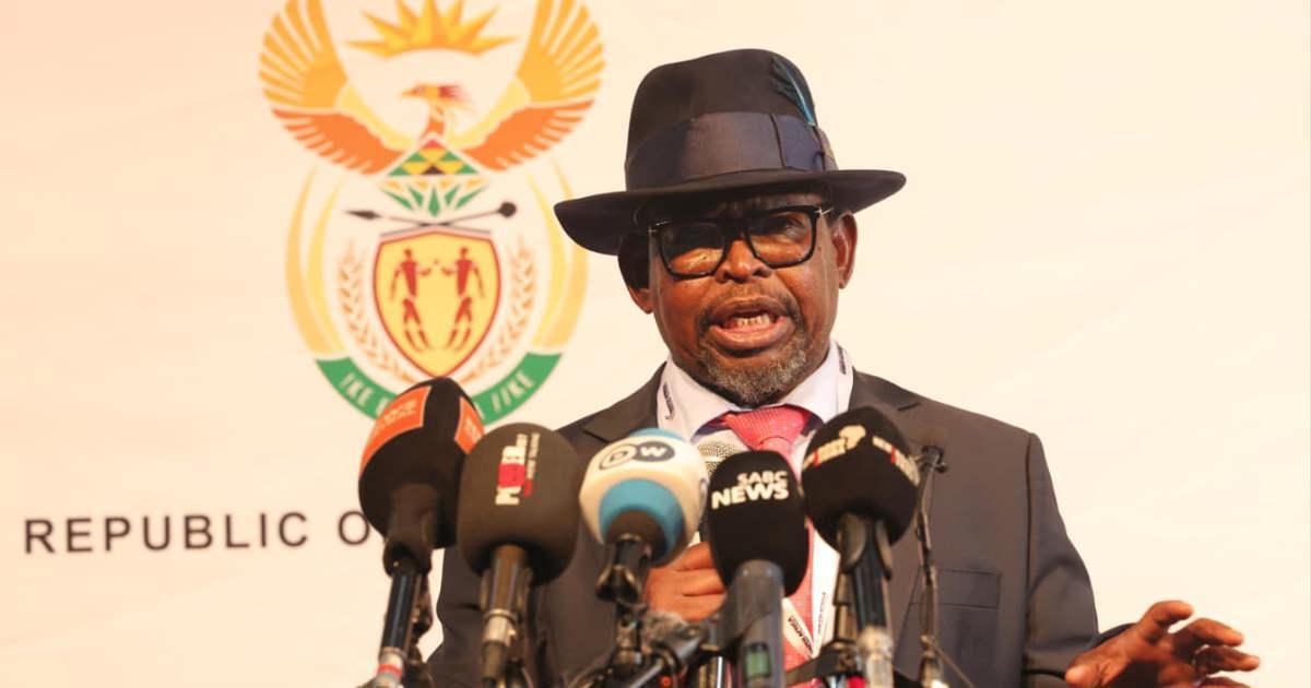 Godongwana Announces Temporary R3 Fuel Levy Cut Godongwana Announces Temporary R3 Fuel Levy Cut