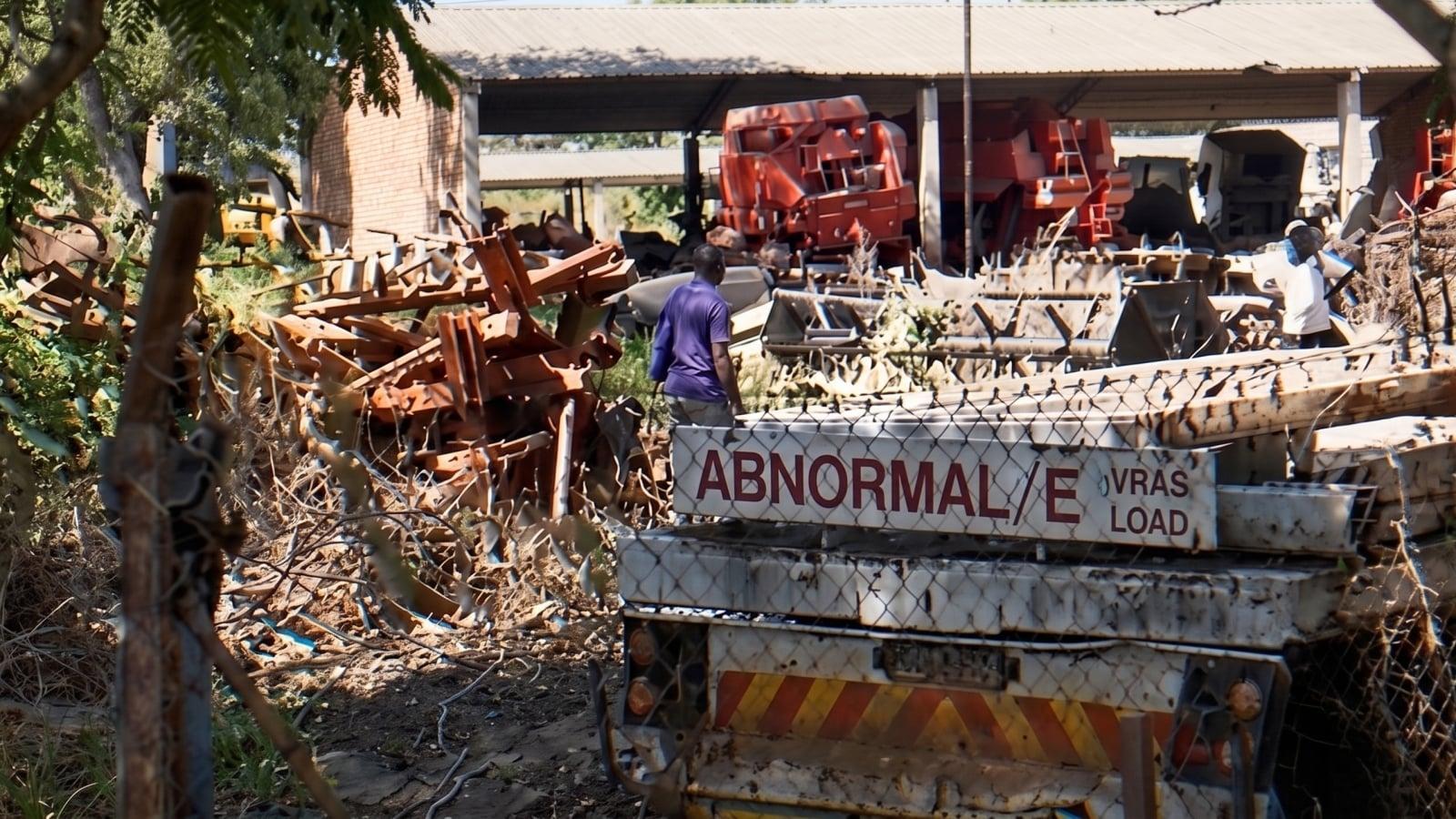 Zimbabwe Farm Owned by Mugabe's Wife Collapses Zimbabwe Farm Owned by Mugabe's Wife Collapses