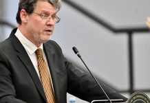 Parliamentarians Reflect on 30th Anniversary of Constitution Parliamentarians Reflect on 30th Anniversary of Constitution
