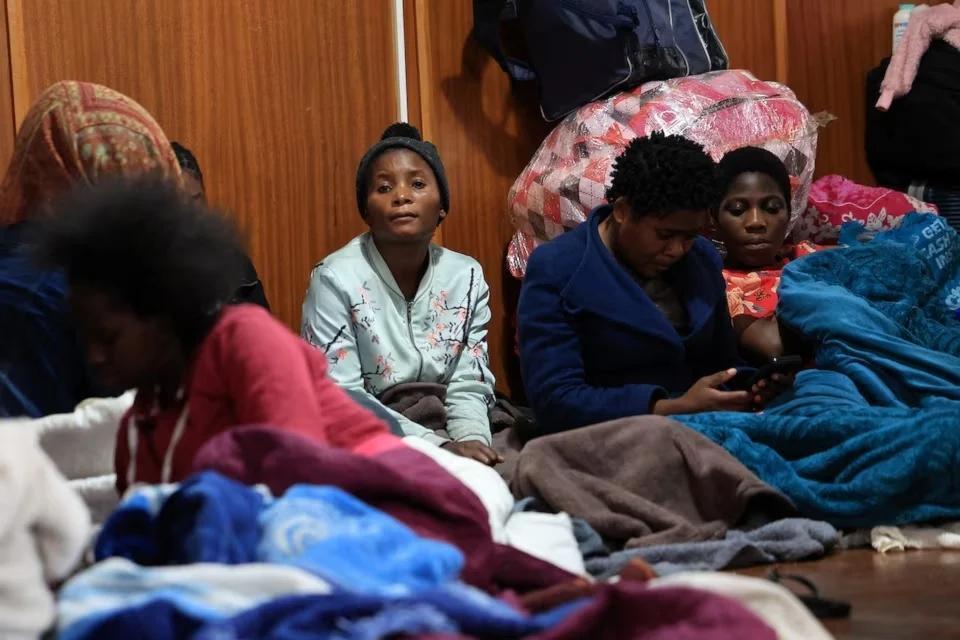 Migrants Flee to Mountains in South Africa Migrants Flee to Mountains in South Africa