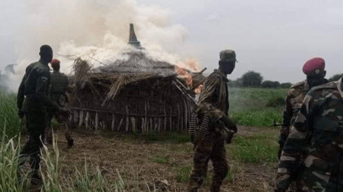 How SSPDF soldiers burnt an opposition officer alive How SSPDF soldiers burnt an opposition officer alive
