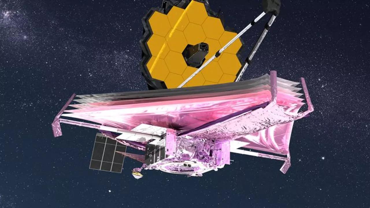 James Webb Telescope Exposes Dawn of Universe Galactic Features James Webb Telescope Exposes Dawn of Universe Galactic Features
