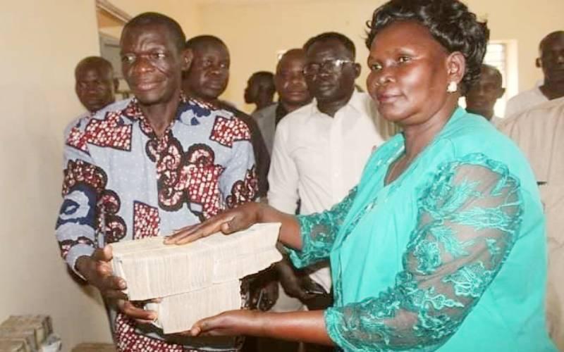 Western Equatoria to employ 400 teachers, bans loitering Western Equatoria to employ 400 teachers, bans loitering