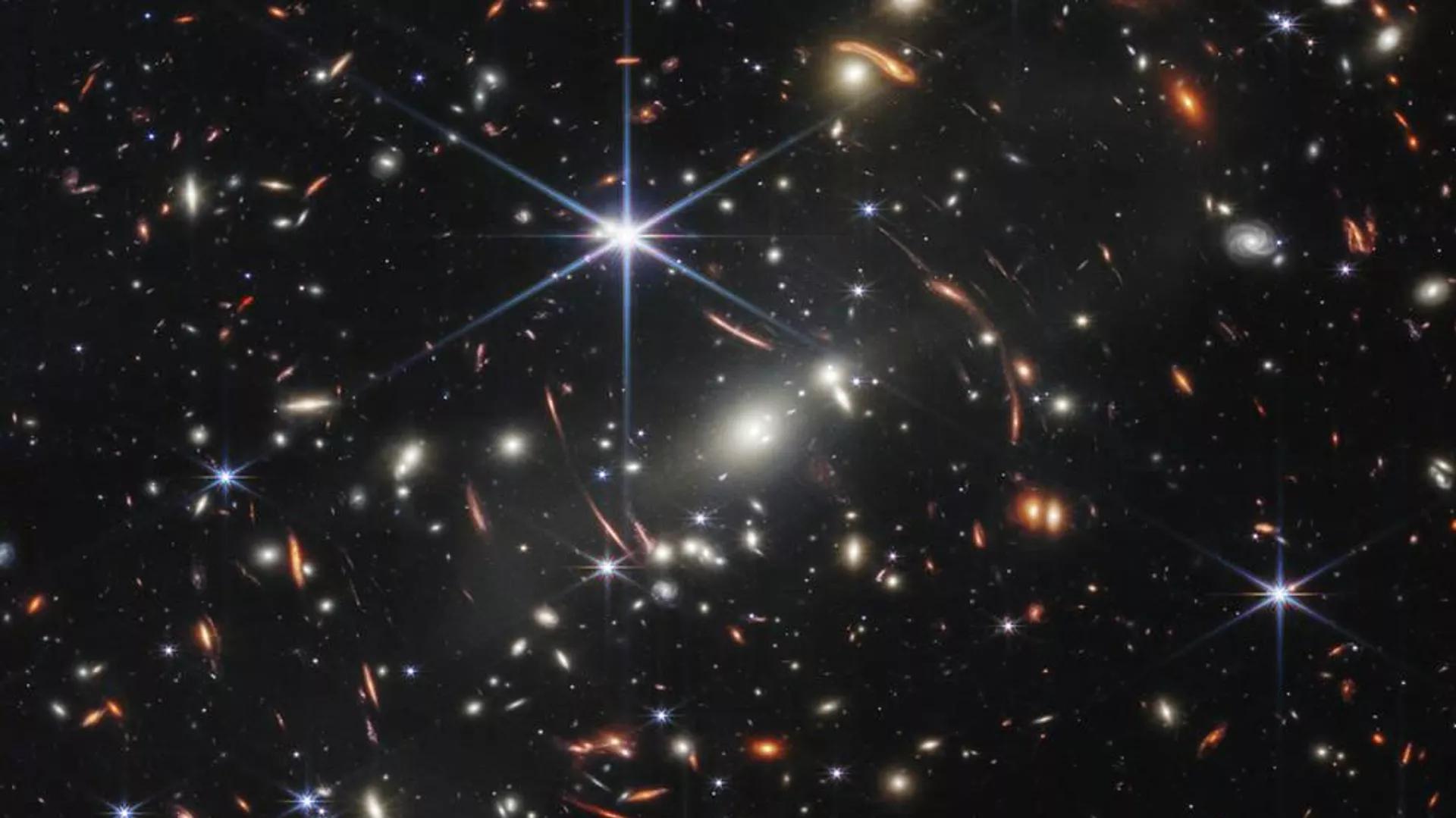 Spin It! Time Travel is Possible if Universe is Rotating, Study Suggests Spin It! Time Travel is Possible if Universe is Rotating, Study Suggests