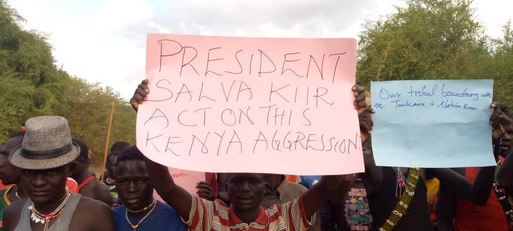 Hundreds in Kapoeta East protest ‘intrusion’ by alleged Kenyan army Hundreds in Kapoeta East protest ‘intrusion’ by alleged Kenyan army