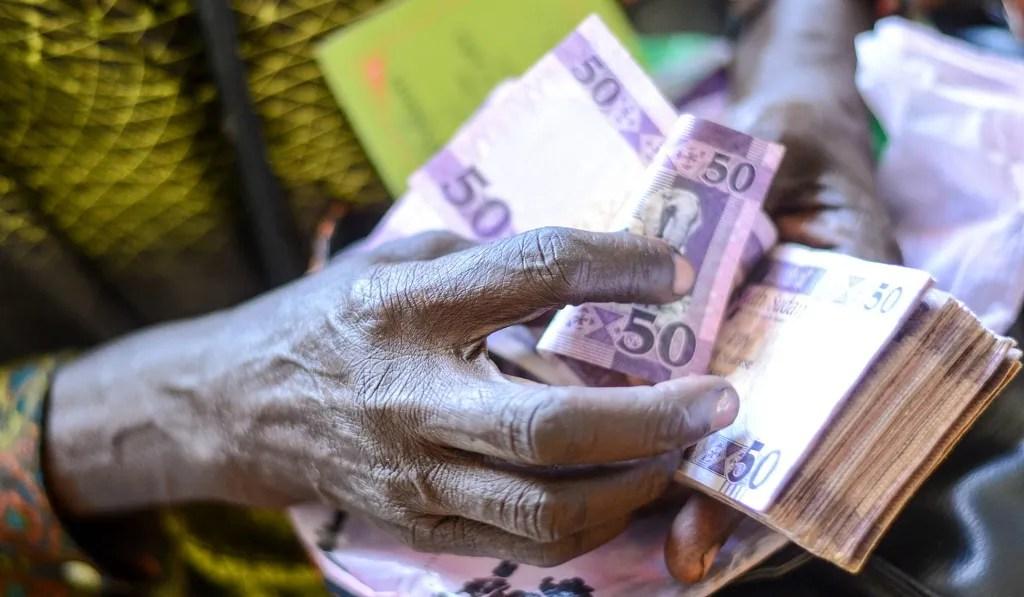South Sudan’s local currency continues decline against dollar South Sudan’s local currency continues decline against dollar