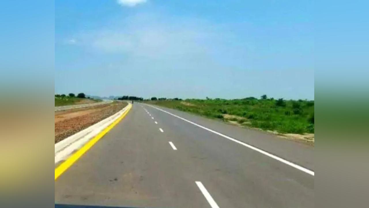 Traffic resumes along Bor-Juba Highway Traffic resumes along Bor-Juba Highway