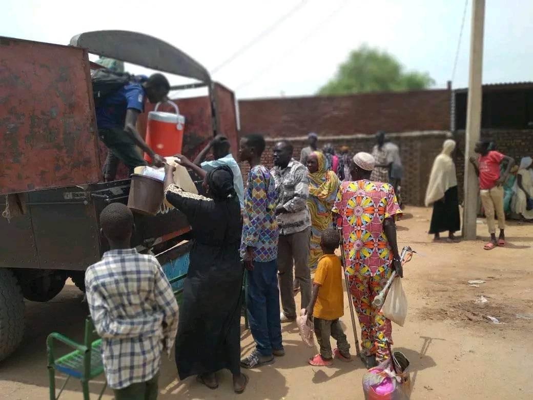 Thousands pour into S. Sudan borders amid Sudan fighting - South Sudan