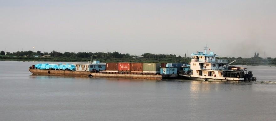 Porter dies, tons of food sink as boat capsizes in Malakal Porter dies, tons of food sink as boat capsizes in Malakal