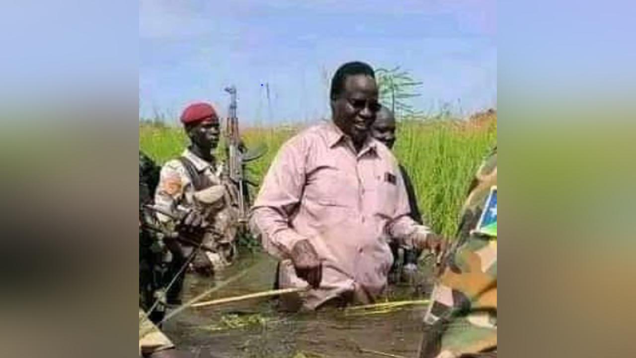 Wani Igga lambasts environment ministry for opposing Naam River clearance Wani Igga lambasts environment ministry for opposing Naam River clearance