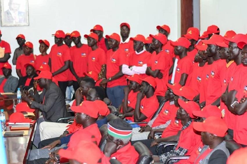 Ex-lawmaker defects to Kiir with over 200 opposition members Ex-lawmaker defects to Kiir with over 200 opposition members