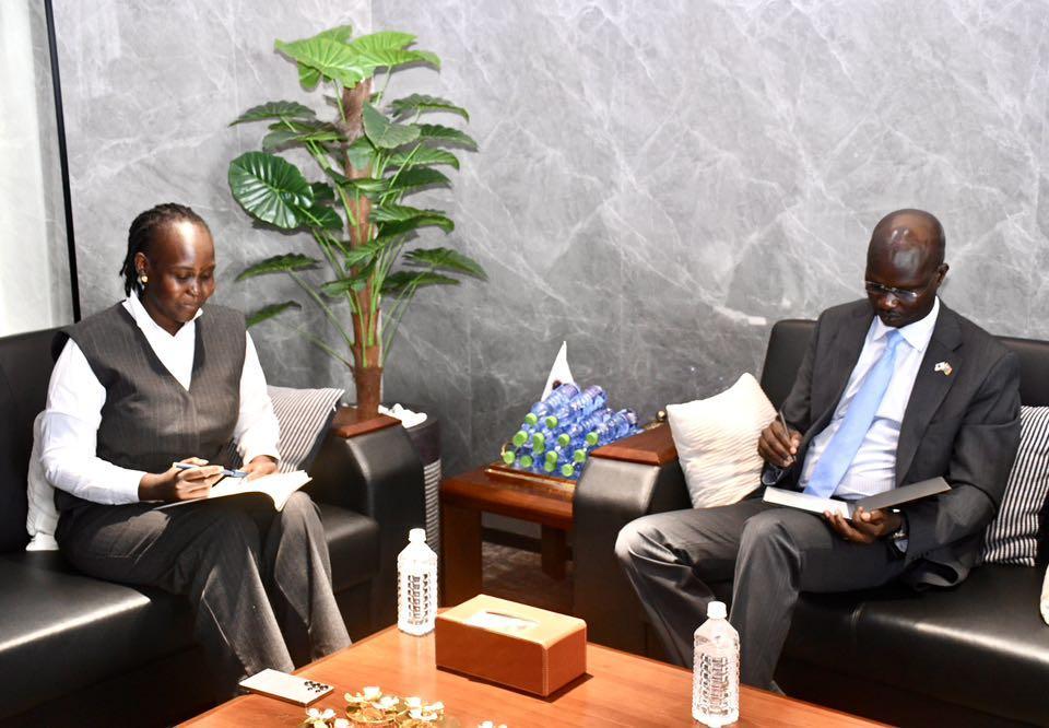 Trade Minister BoSS Governor Urge Traders to Bank Funds Trade Minister BoSS Governor Urge Traders to Bank Funds