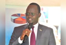 Minister Bak Urges Revenue Increase and Spending Cuts Minister Bak Urges Revenue Increase and Spending Cuts