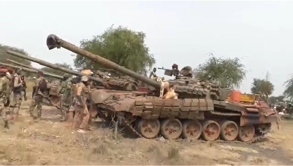 Sudanese Soldiers Surrender Weapons to SSPDF After Heglig Sudanese Soldiers Surrender Weapons to SSPDF After Heglig